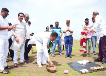 कौडगाव टेक्निकल टेक्स्टाईल पार्क : १६.५४ कोटींच्या पायाभूत कामांचा आमदार राणाजगजितसिंह पाटील यांच्या उपस्थितीत शुभारंभ