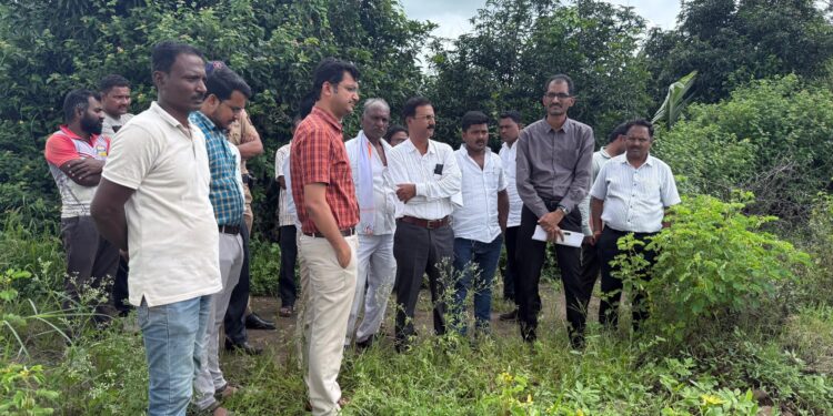 Collector inspects damage in Bhum