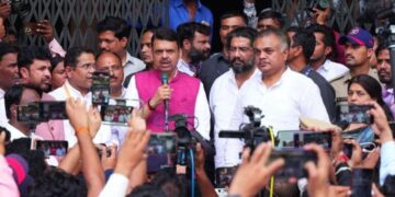 “सर्व निकष बाजूला ठेवून सरसकट मदत” मुख्यमंत्र्यांची घोषणा