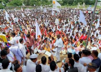 tuljapur banjara community fight for reservaion