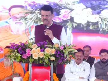 Solapur Mumbai flight service inaugurated by Chief Minister Devendra Fadnavis