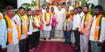 गावसूद येथे उबाठा गटातील पदाधिकाऱ्यांचा भाजपमध्ये जाहीर प्रवेश