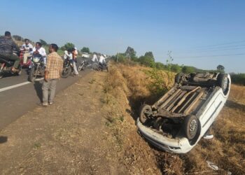 Dharashiv Ujni car accident